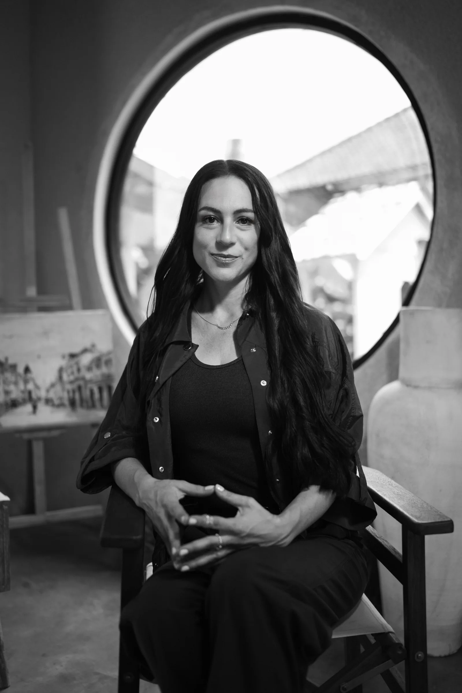 Professional portrait of Dervla Shannahan, an ND-affirming and queer-inclusive psychodynamic psychotherapist in Clifton, Bristol BS8.